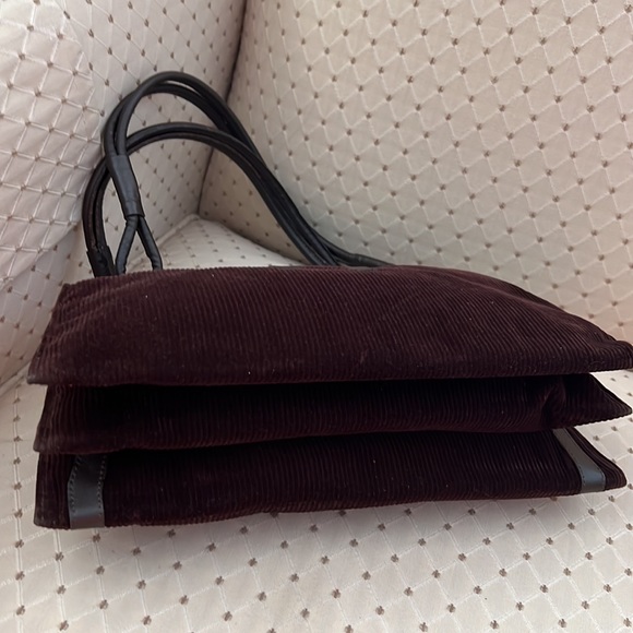 Brown corduroy handbag w/ metallic hardware - Picture 13 of 16